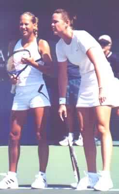 Lindsay Davenport and Anna Kournikova (2000 Acura in Los Angeles)