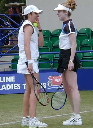 Amy Frazier and Katie Schlukebir (2000 Eastbourne)