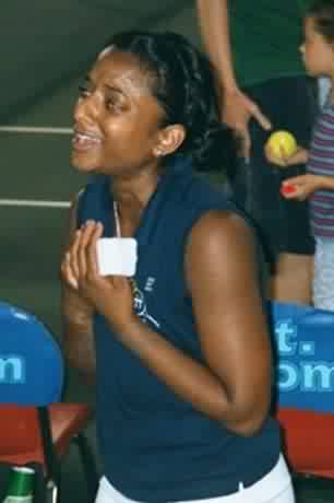 Sonya Jeyaseelan (2001 World Team Tennis)