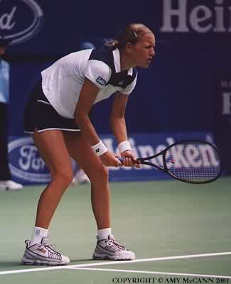 Henrieta Nagyova (2001 Australian Open)