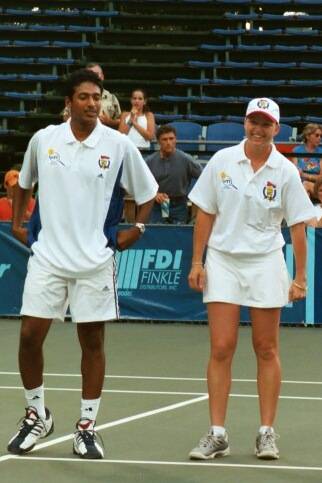 Mahesh Bhupathi and Nannie de Villiers (2002 World Team Tennis)