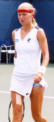 Henrieta Nagyova (2002 US Open)