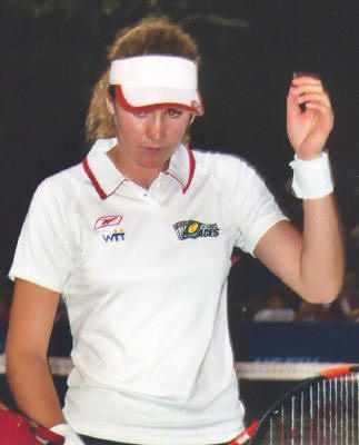 Julia Vakulenko (2003 World Team Tennis)