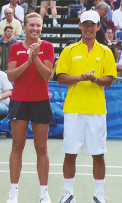 Alex Kim and Rachel McQuillan (2004 World Team Tennis)