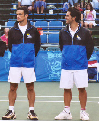 Hermes Gamonal and Joe Sirianni (2004 World Team Tennis)