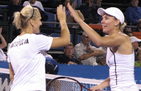 Greta Arn and Gabriela Navratilova (2007 World Team Tennis)