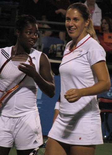 Jamea Jackson and Olga Savchuk (2007 World Team Tennis)