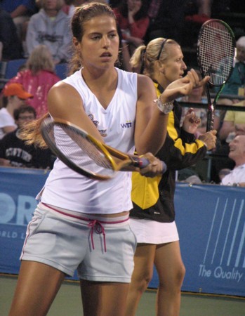 Lauren Albanese and Gabriela Navratilova (2007 World Team Tennis)