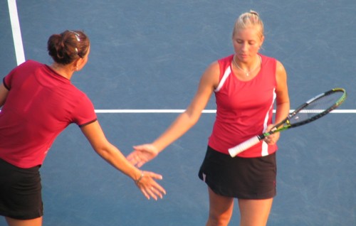 Alona Bondarenko and Kateryna Bondarenko (2007 US Open)