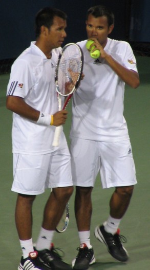 Sanchai Ratiwatana and Sonchat Ratiwatana (2008 US Open)